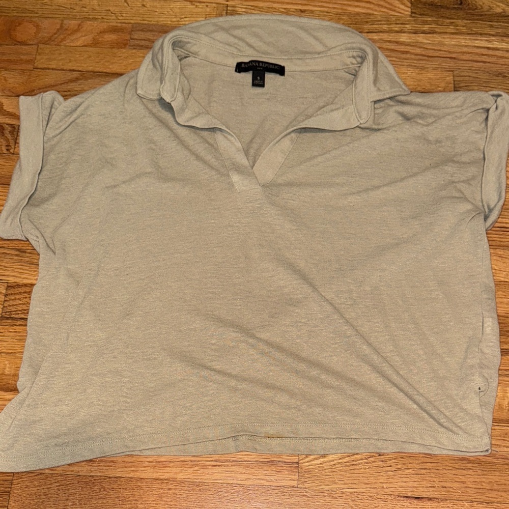 Banana Republic Light Tan Button Down Shirt